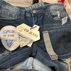 NWT VIP Skinny Distressed Jeans sz 7/8